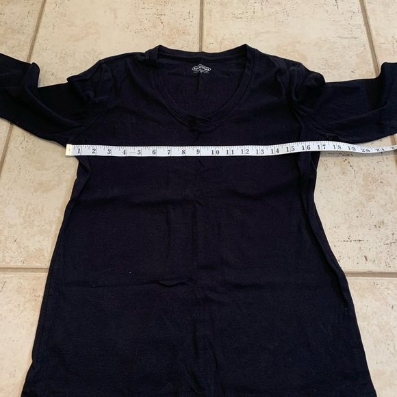 Reflections Black V-Neck Long Sleeve Shirt Size M - Picture 2 of 5